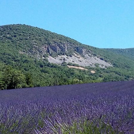 Gite La Fleur D Olivier Nyons Exterior photo